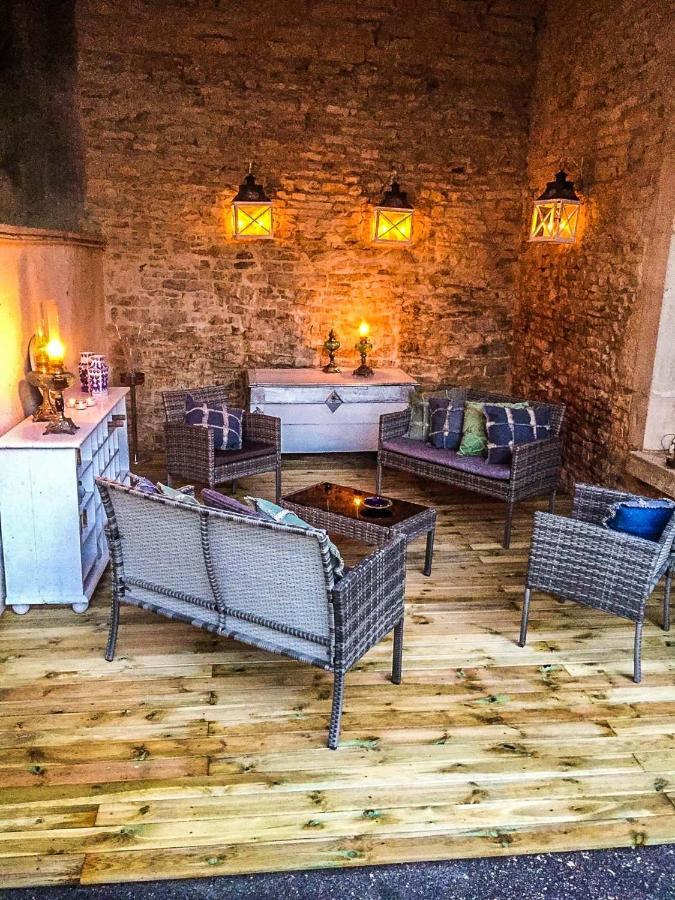 Chez Fabrice Hotell Dun-sur-Auron Exteriör bild
