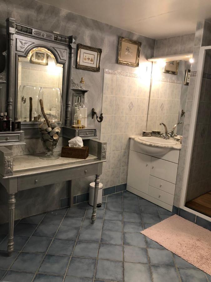 Chez Fabrice Hotell Dun-sur-Auron Exteriör bild