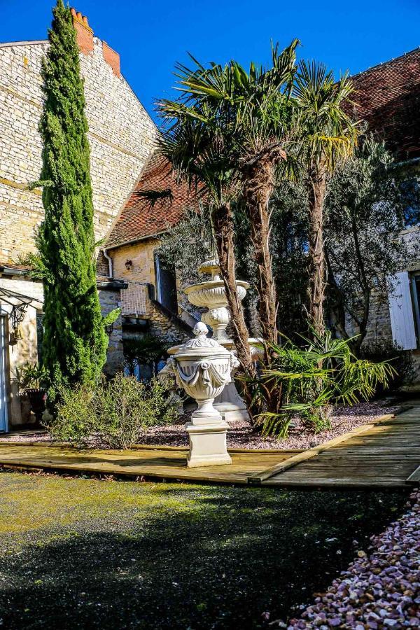 Chez Fabrice Hotell Dun-sur-Auron Exteriör bild